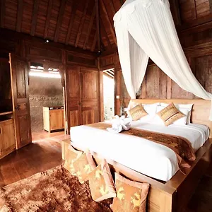 Bumbung Sari Villa